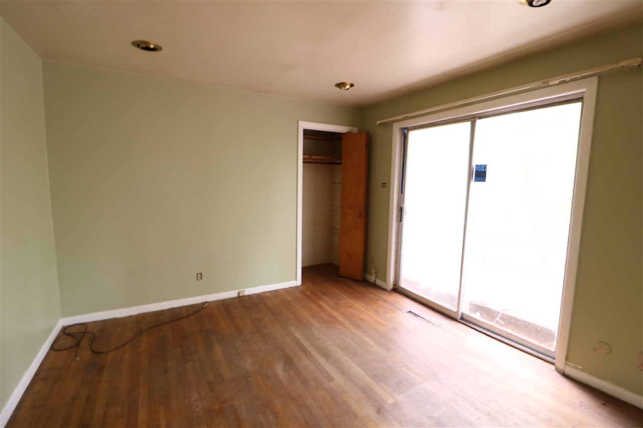 82 Pelham Road Pelham, NH 03076 - Photo 5 of 10 Gallery Image 5