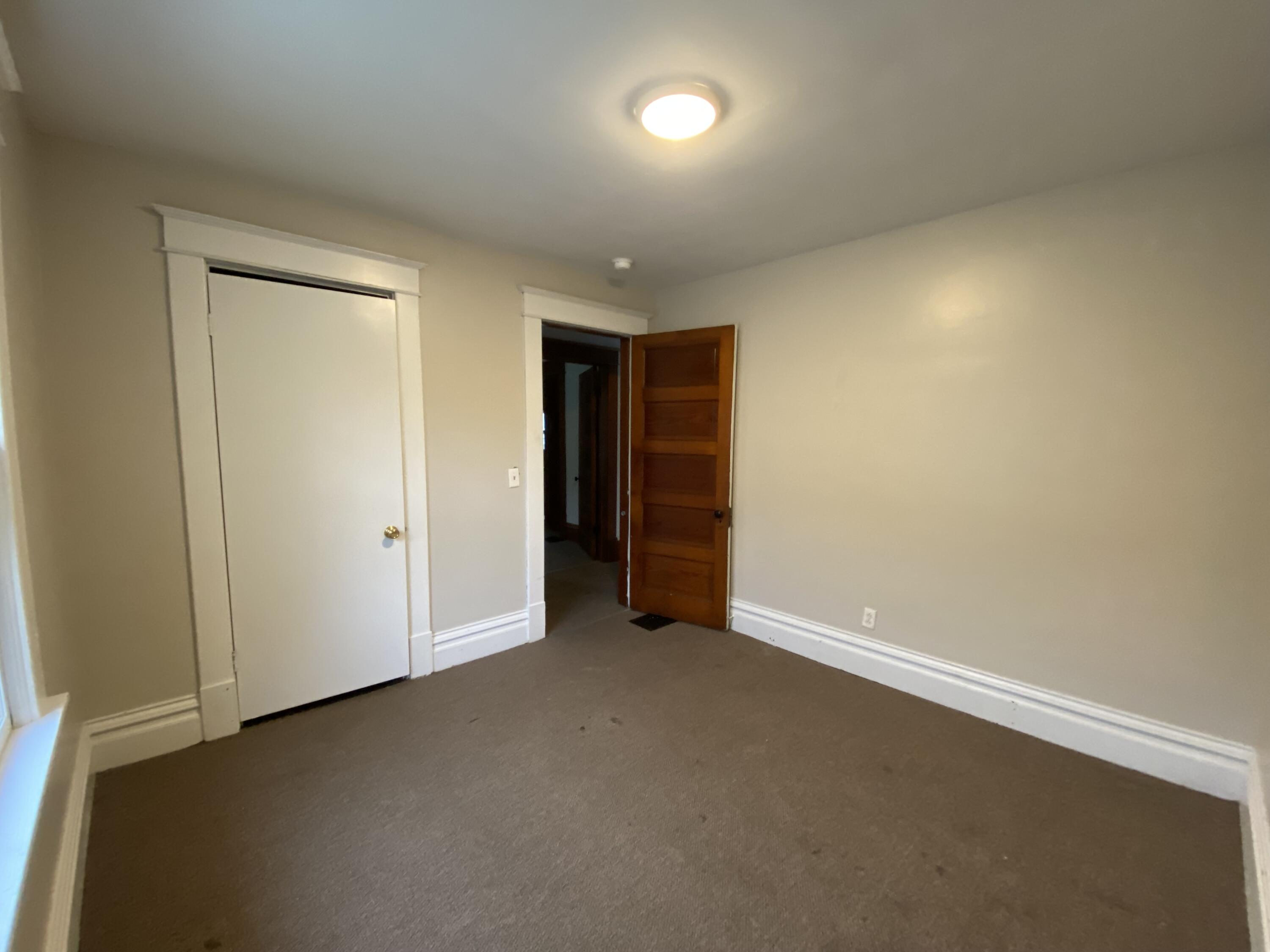 726 Forest Street Kalamazoo, MI 49008 - Photo 12 of 17 Photo Oct 19 2023, 3 01 21 PM