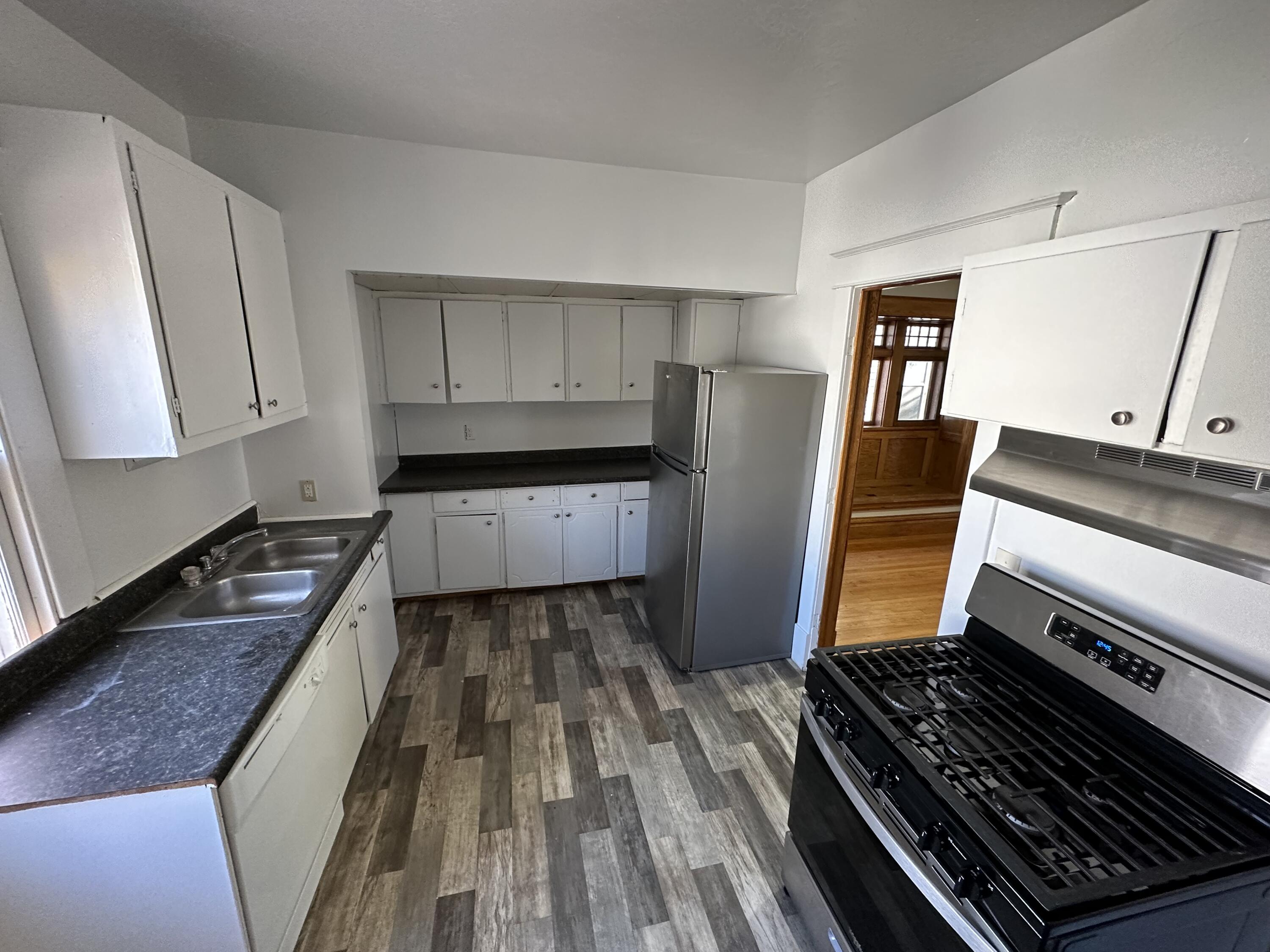 726 Forest Street Kalamazoo, MI 49008 - Photo 2 of 17 Photo Nov 15 2023, 1 03 41 PM