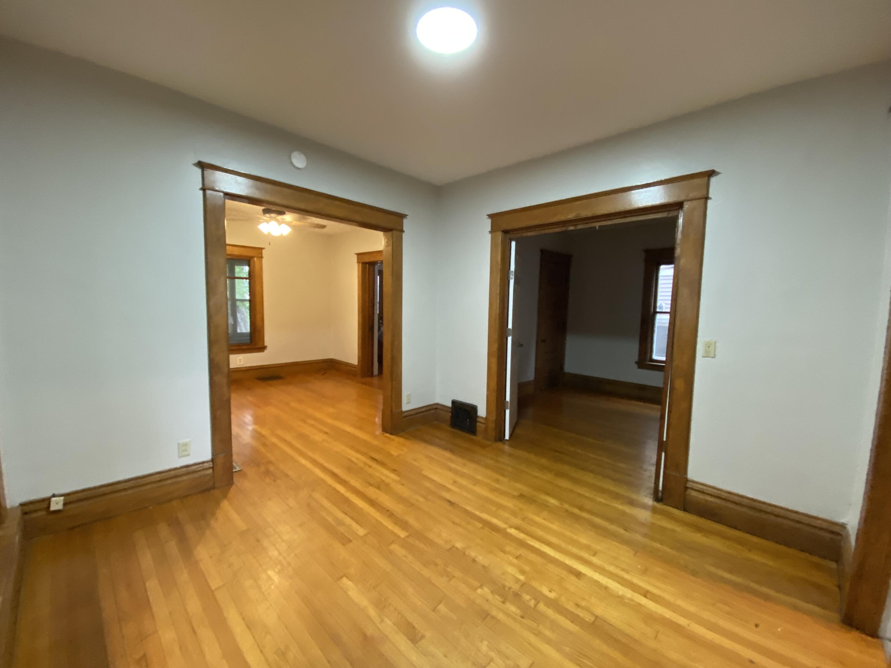 726 Forest Street Kalamazoo, MI 49008 - Photo 5 of 17 Photo Oct 19 2023, 2 59 19 PM