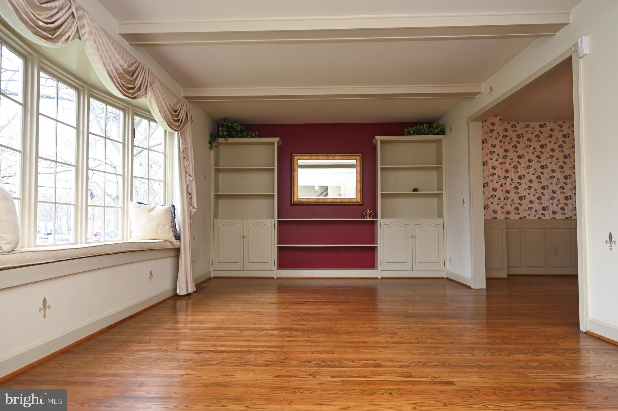 1713 Red Oak Road Williamstown, NJ 08094 - Photo 15 of 76 a view of empty room with wooden floor and fan