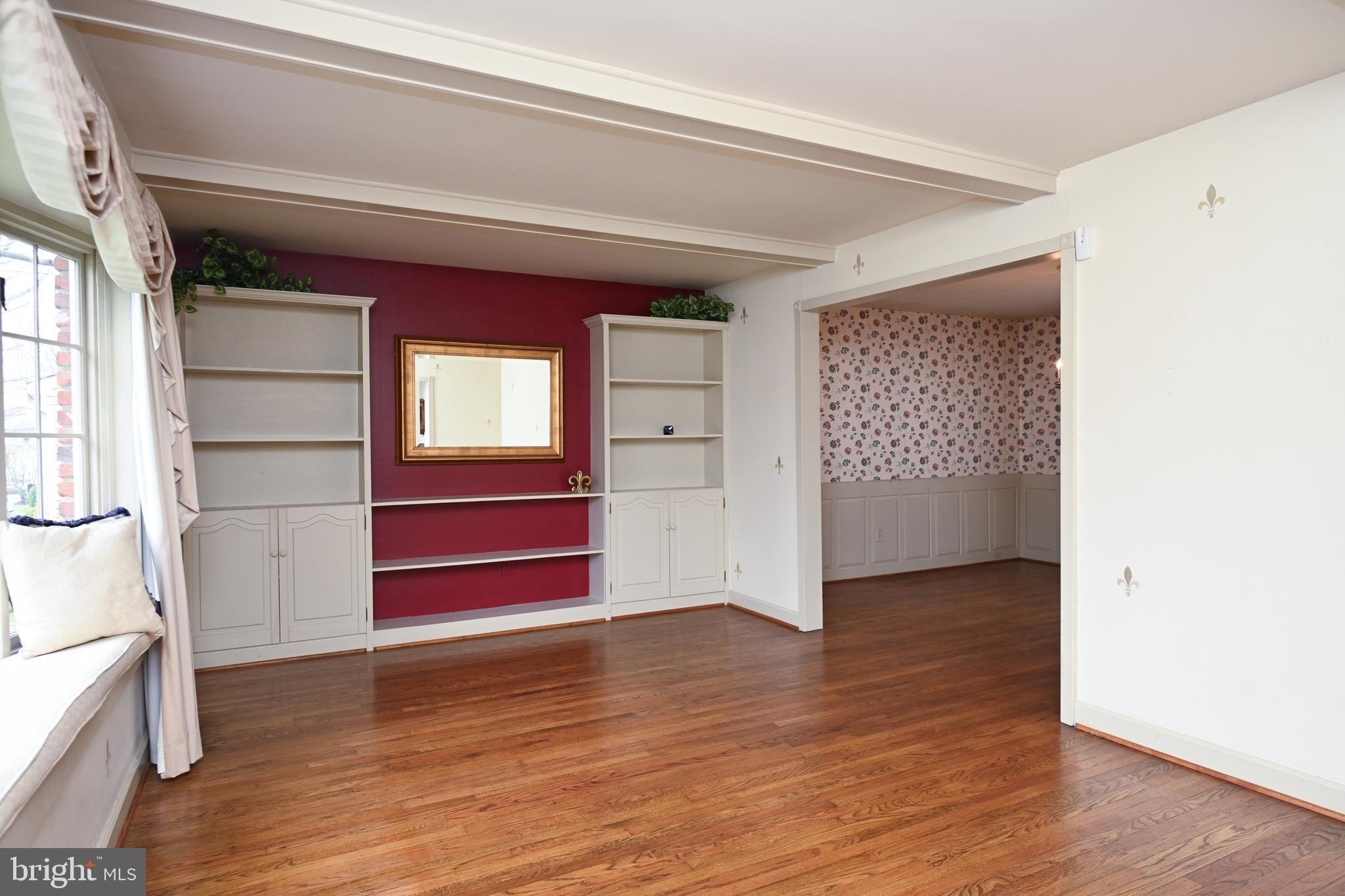 1713 Red Oak Road Williamstown, NJ 08094 - Photo 16 of 76 an empty room with wooden floor and window