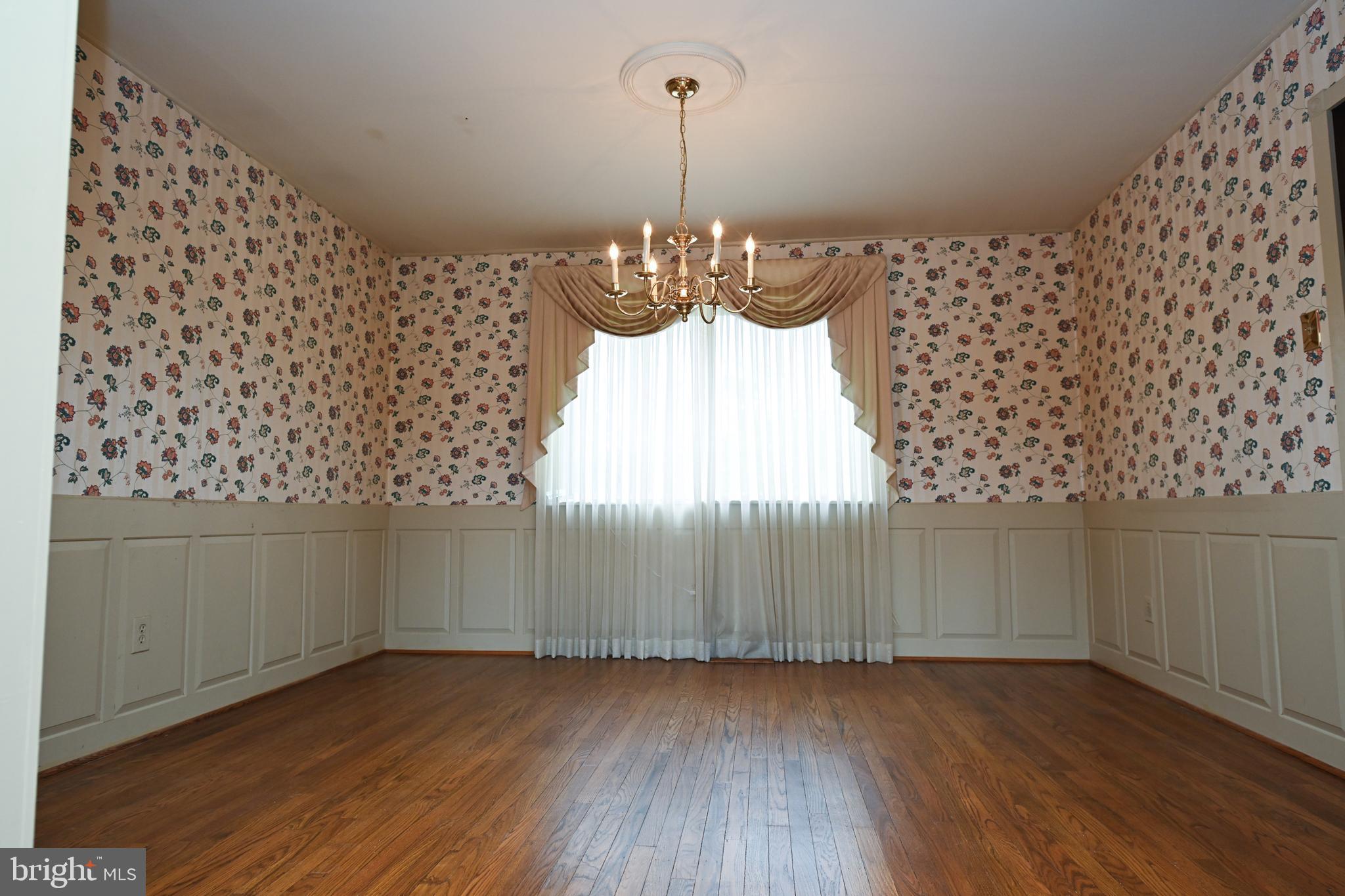 1713 Red Oak Road Williamstown, NJ 08094 - Photo 17 of 76 a view of a room with wooden floor and large window
