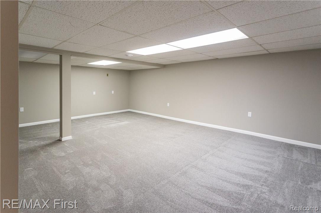 676 Canterbury Road Grosse Pointe, MI 48236 - Photo 33 of 34 A53I9821 (1).jpg