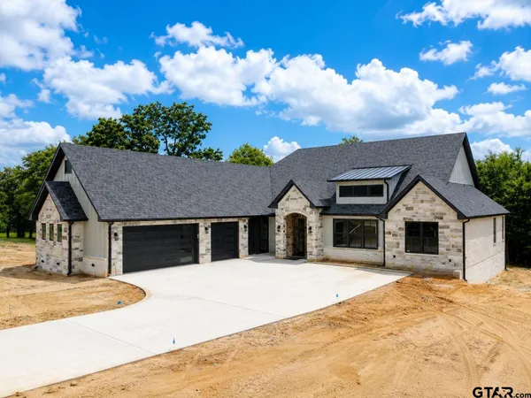 $680,995 | 16950 Sawyer Way, Lindale, TX 75771