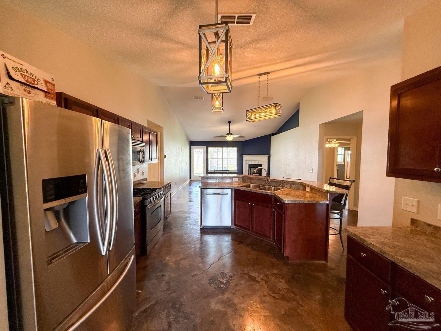 1843 Silas Circle Cantonment, FL 32533 - Photo 3 of 23