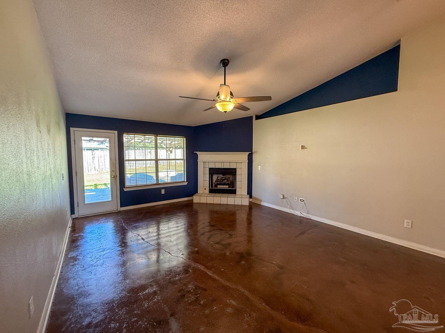 1843 Silas Circle Cantonment, FL 32533 - Photo 4 of 23
