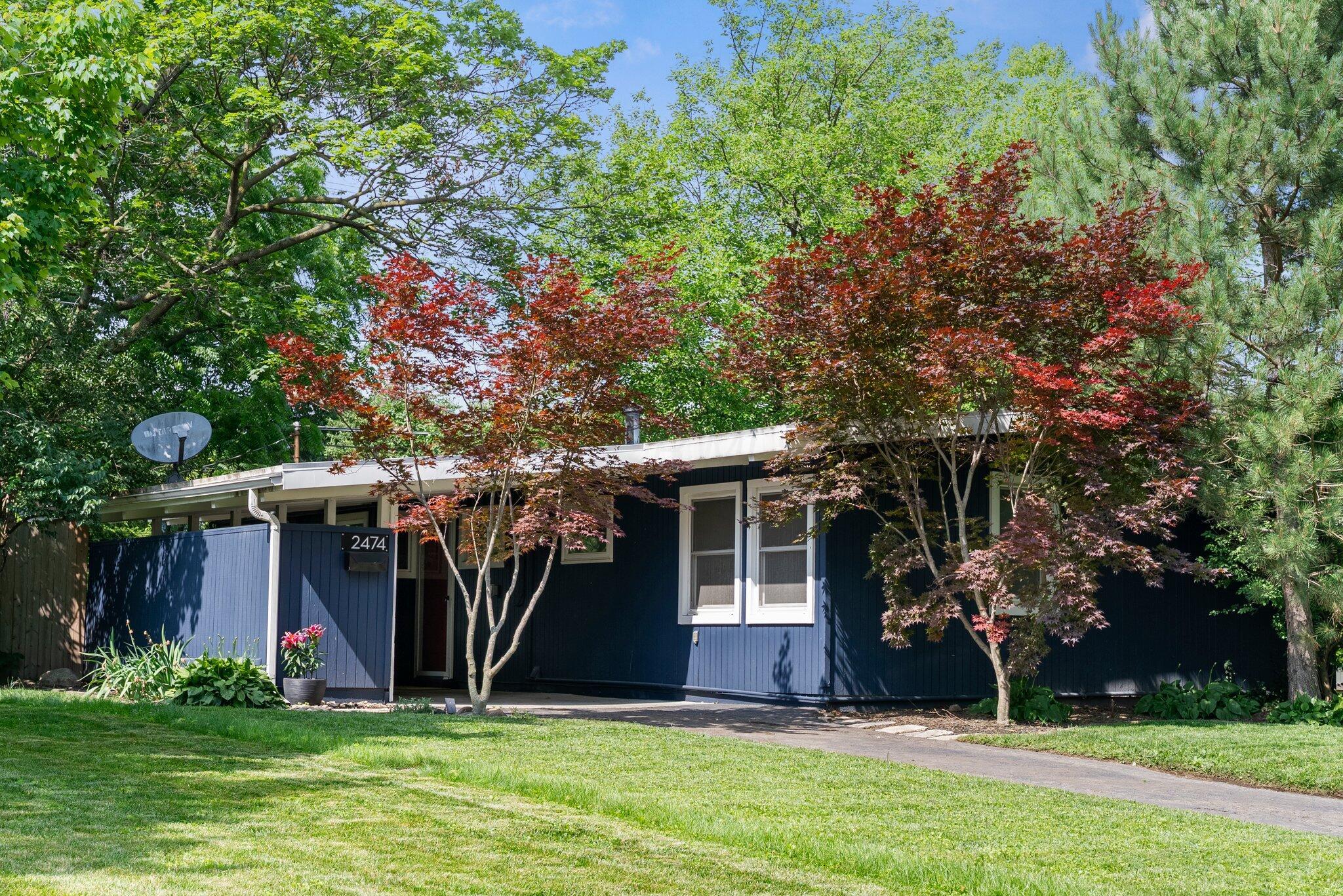2474 Bristol Road Columbus, OH 43221 - Photo 2 of 26 DSC07479