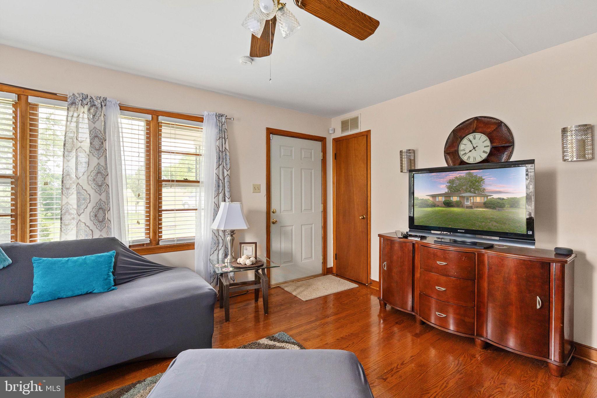 1440 Holly Farm Road Burkeville, VA 23922 - Photo 18 of 52 Cozy living space with natural light.