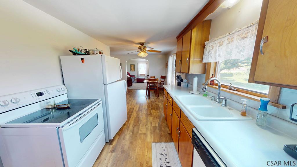 915 Miller Picking Road Davidsville, PA 15928 - Photo 21 of 30