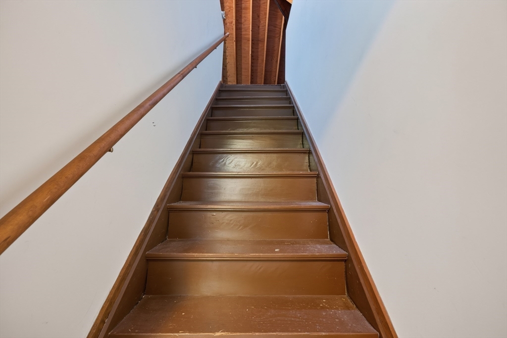 594 Slocum Road Dartmouth, MA 02747 - Photo 30 of 41 Gallery Image 30