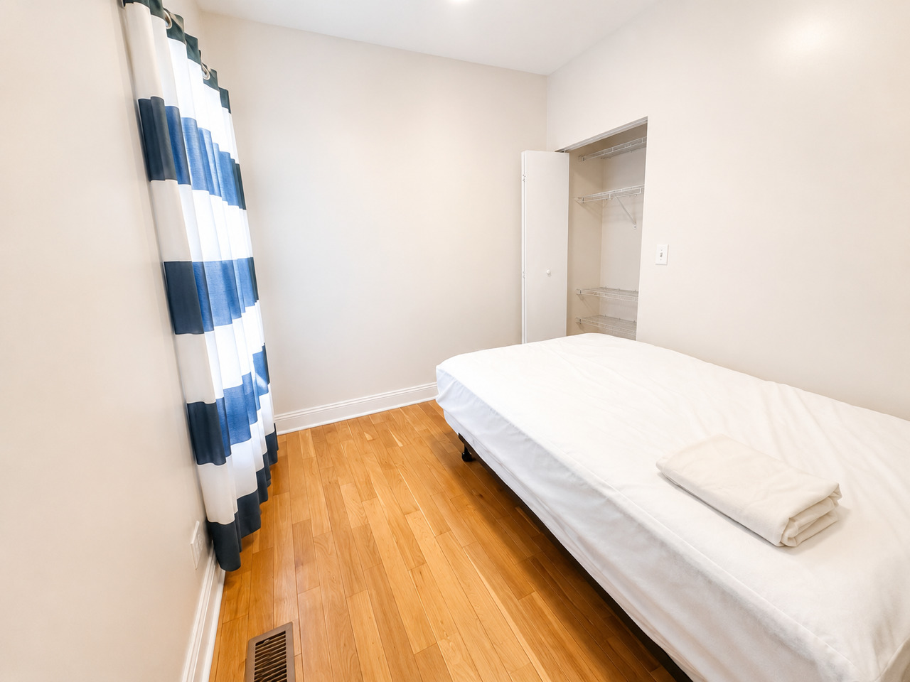 1647 West Sherwin Avenue, Unit 1 Chicago, IL 60626 - Photo 15 of 16
