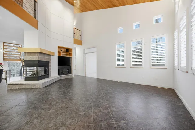 $1,035,000 | 5027 Rose Creek Parkway South, Fargo, ND 58104