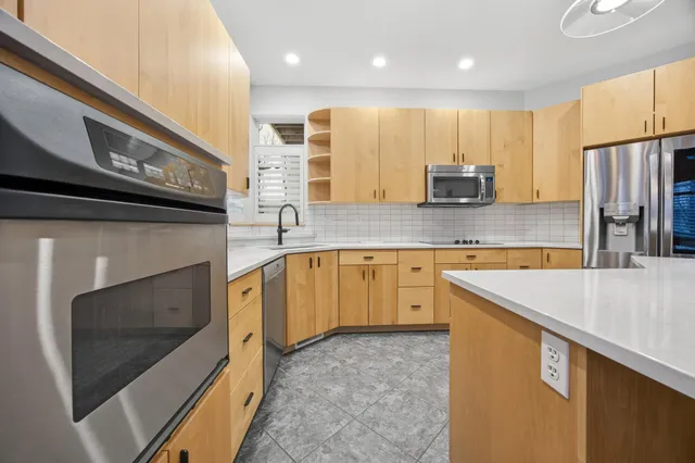 $1,035,000 | 5027 Rose Creek Parkway South, Fargo, ND 58104