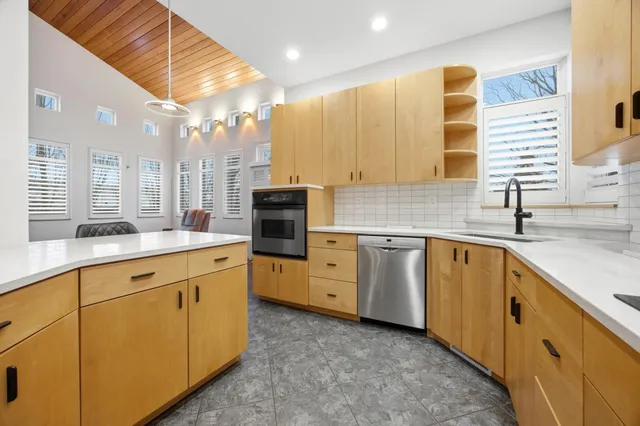 $1,035,000 | 5027 Rose Creek Parkway South, Fargo, ND 58104