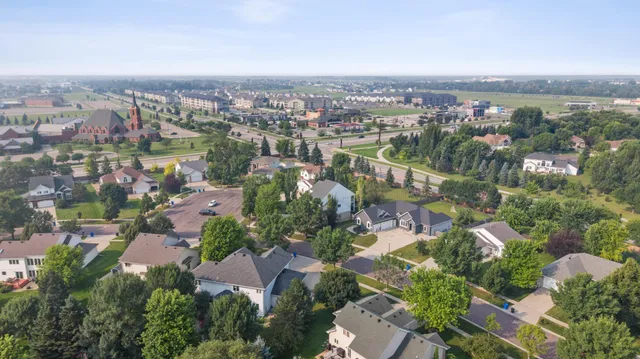 $1,035,000 | 5027 Rose Creek Parkway South, Fargo, ND 58104