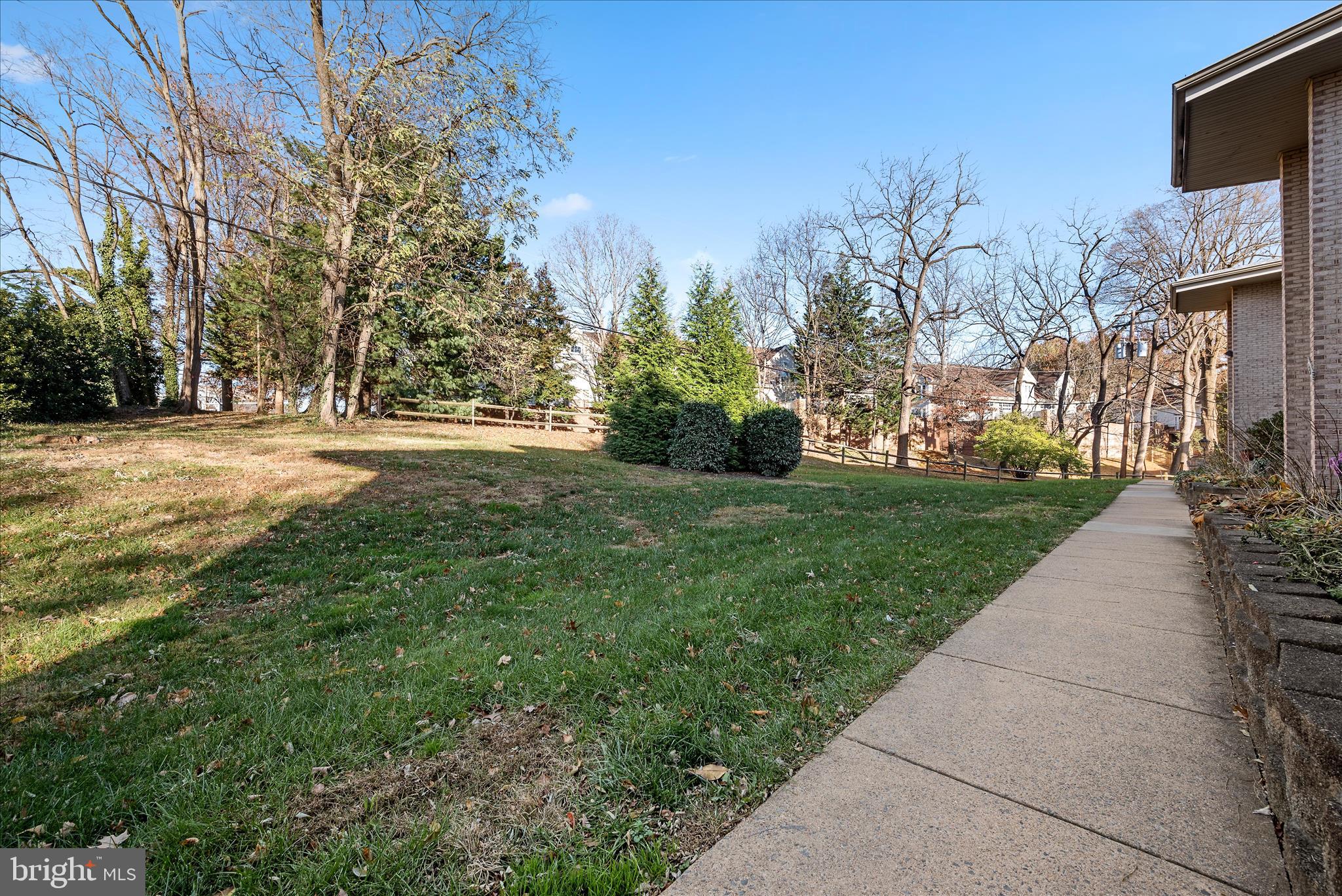 156 Haycock Road, Unit A6 Falls Church, VA 22046 - Photo 12 of 30 a view of a yard with plants and trees