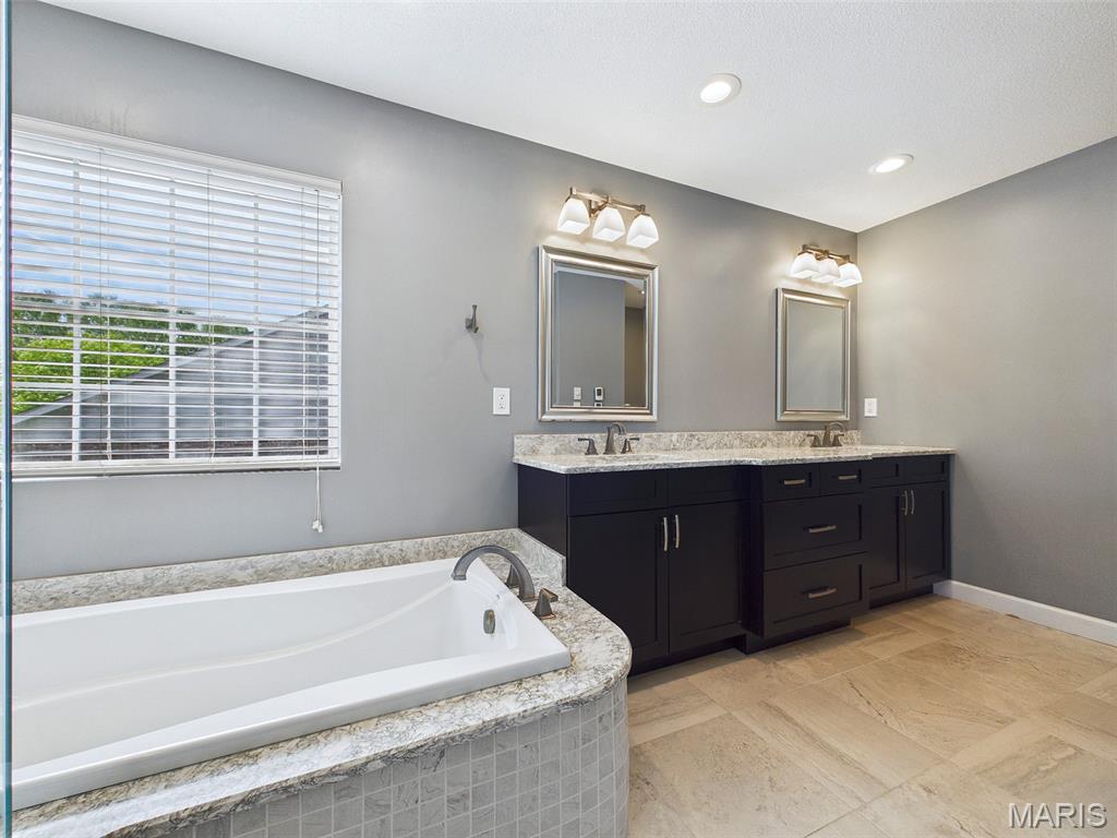 3339 Piazza Lane Edwardsville, IL 62025 - Photo 28 of 49