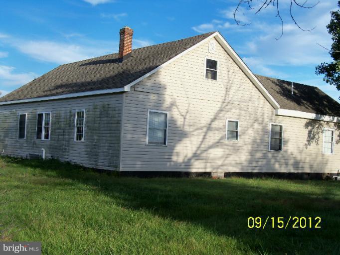 22121 Batna Road Culpeper, VA 22701 - Photo 2 of 19 Exterior (Rear)