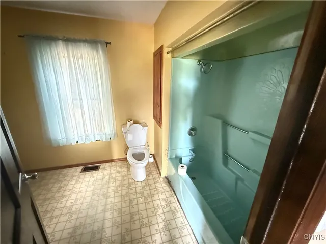 $465,000 | 4518-4520 County Rte 4, Oswego, NY 13126