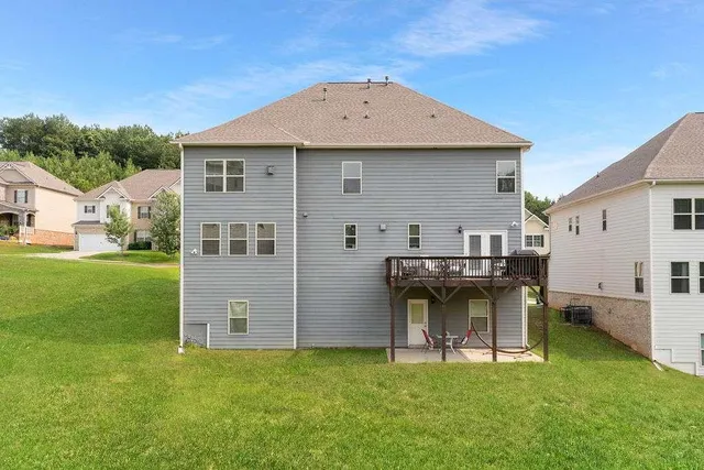 a view of a garden with a fountain