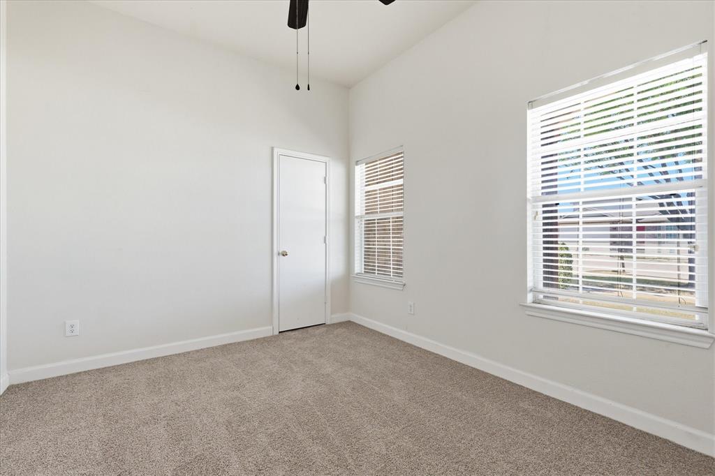3003 Lake Ridge Drive Sanger, TX 76266 - Photo 16 of 35 Gallery Image 16