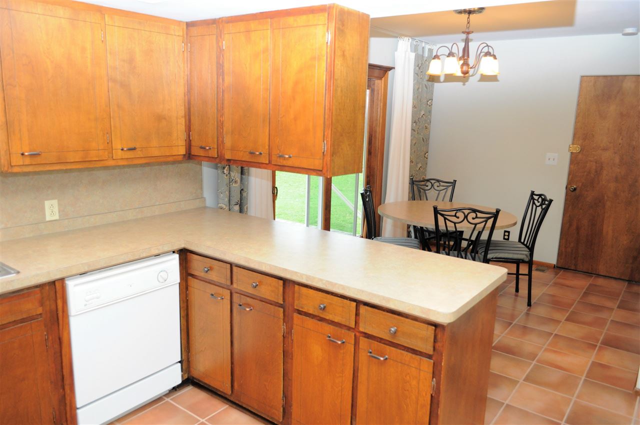 7025 North Center Road Mount Morris, MI 48458 - Photo 9 of 24 31377057-8.JPG