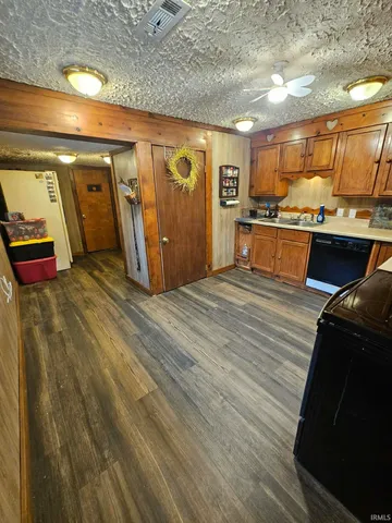 $154,900 | 408 East Sycamore Street, Silver Lake, IN 46982