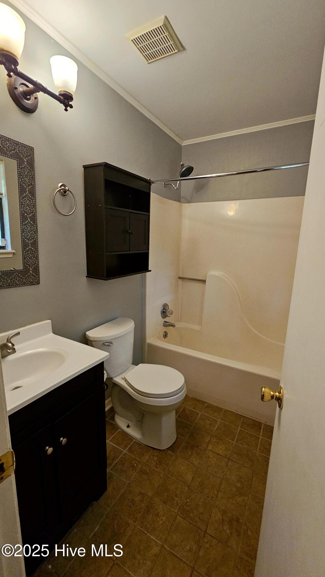 107 Spring Drive Jacksonville, NC 28540 - Photo 13 of 22 20250908_152552