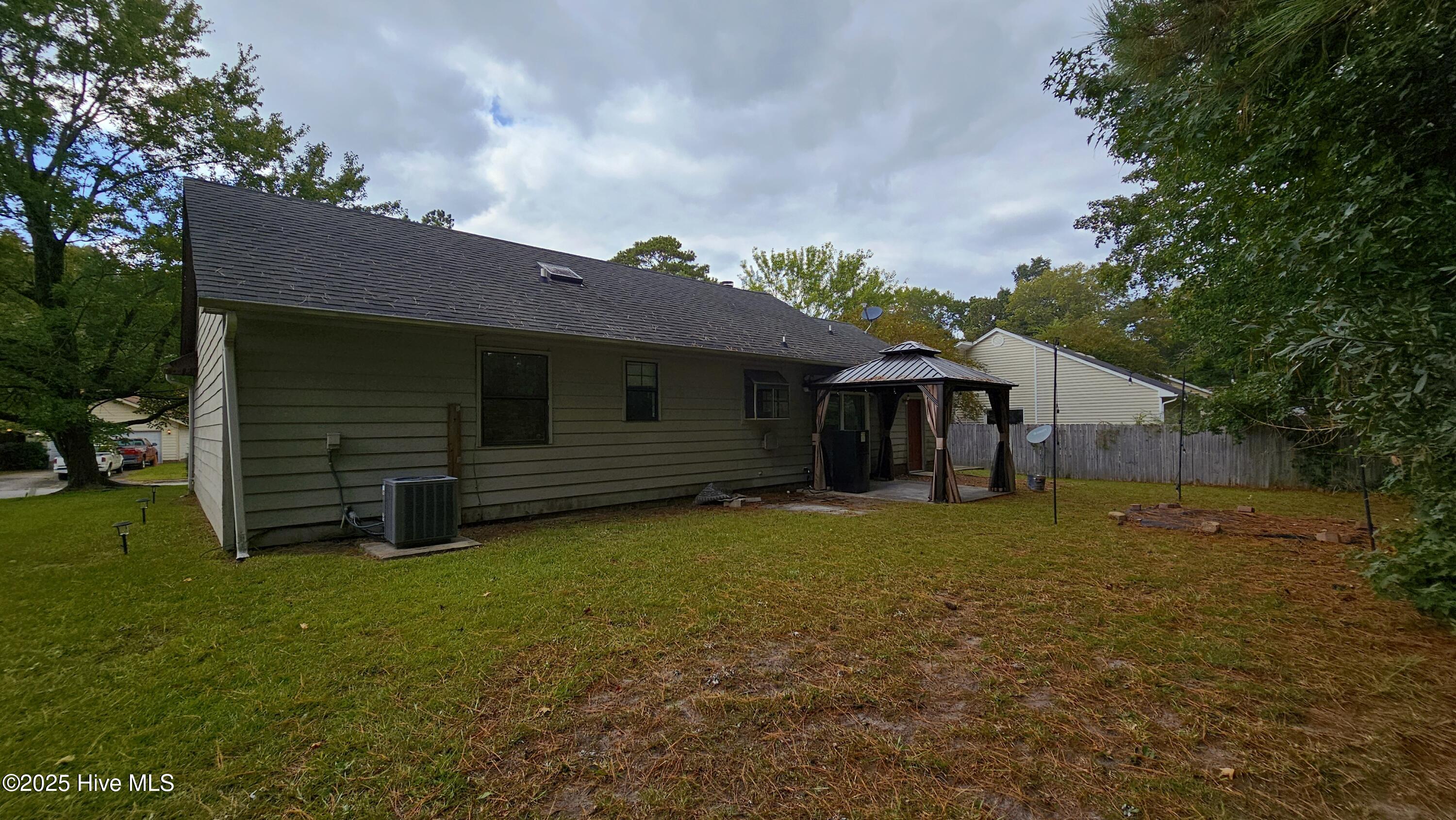 107 Spring Drive Jacksonville, NC 28540 - Photo 18 of 22 20250908_152740