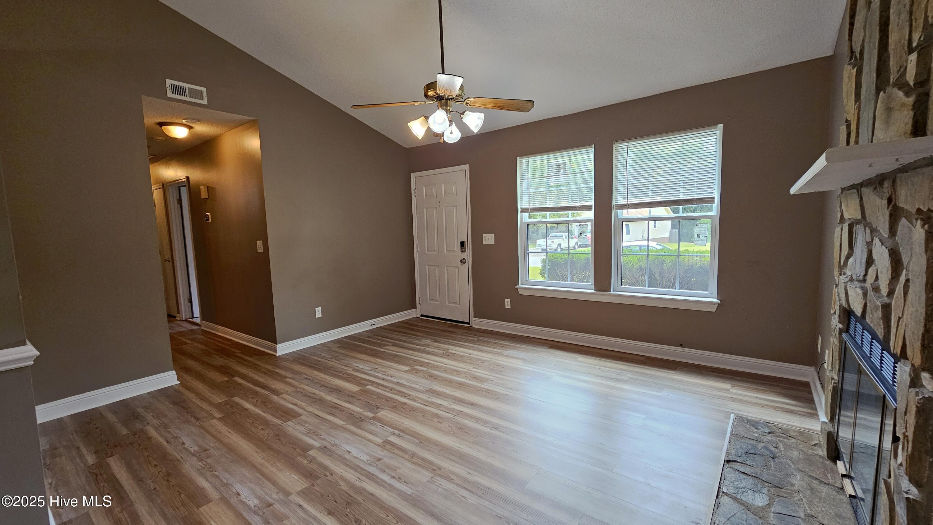 107 Spring Drive Jacksonville, NC 28540 - Photo 4 of 22 20250908_152444