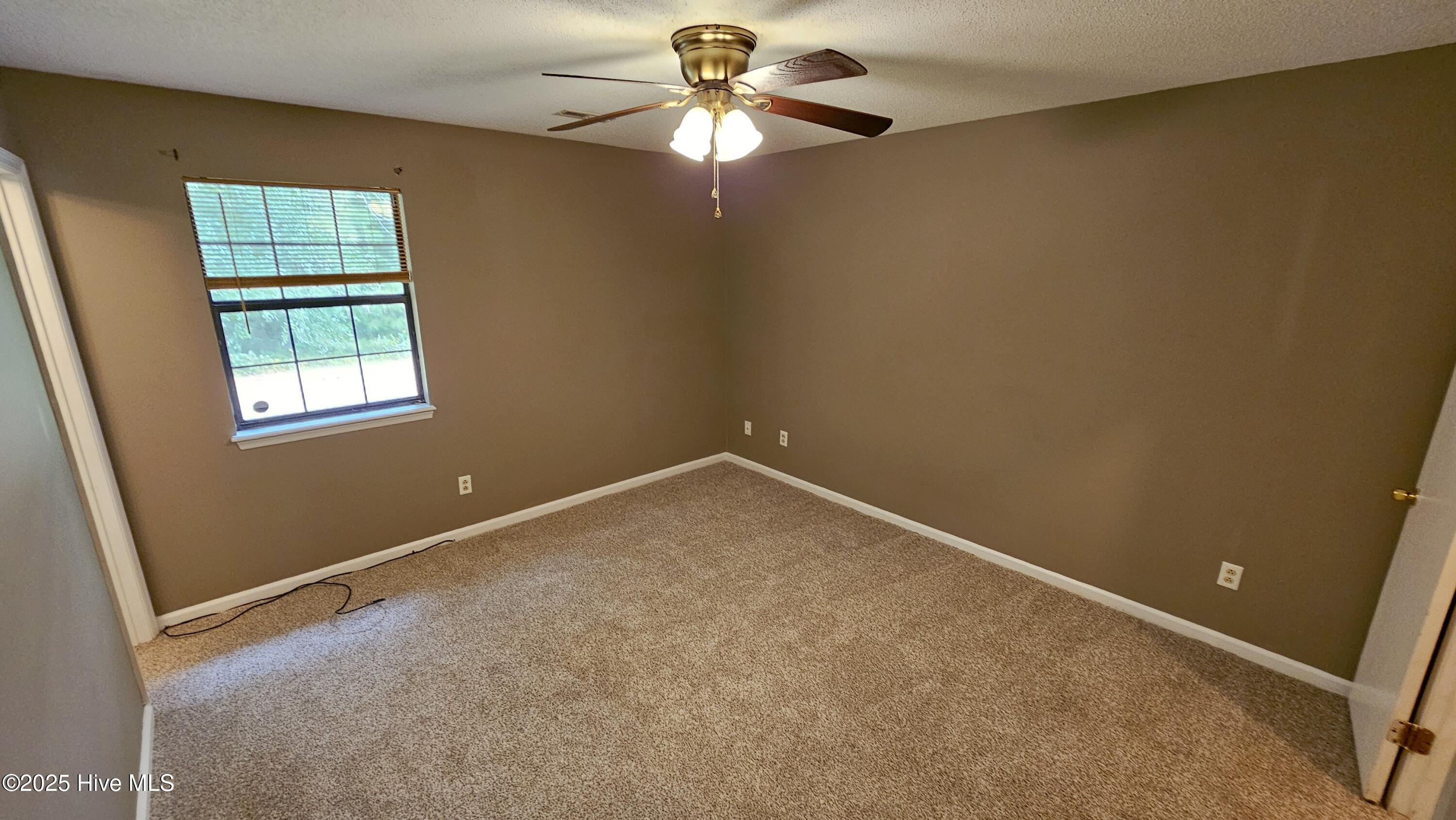 107 Spring Drive Jacksonville, NC 28540 - Photo 10 of 22 20250908_152532