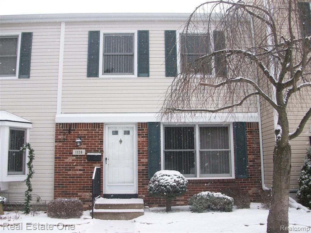 1128 Moreland Court Rochester, MI 48307 - Photo 14 of 14 private entrance