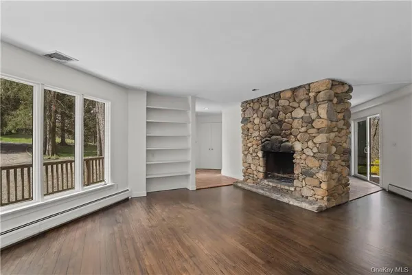 $4,400 | 165 Old Post Road, Bedford, NY 10506