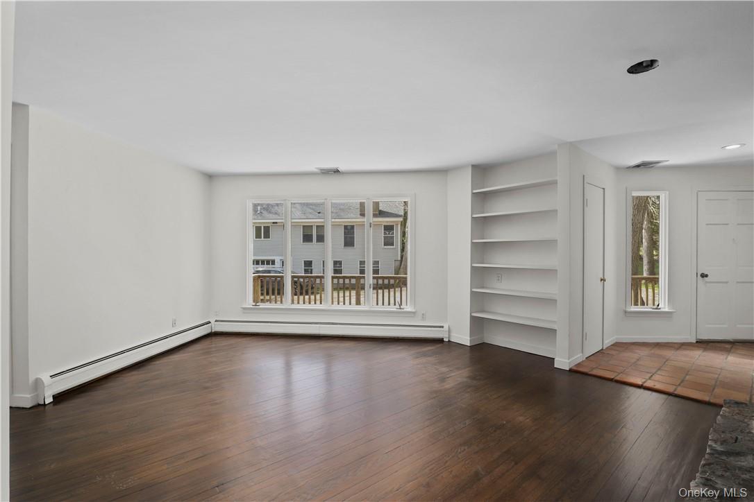 165 Old Post Road Bedford, NY 10506 - Photo 4 of 16