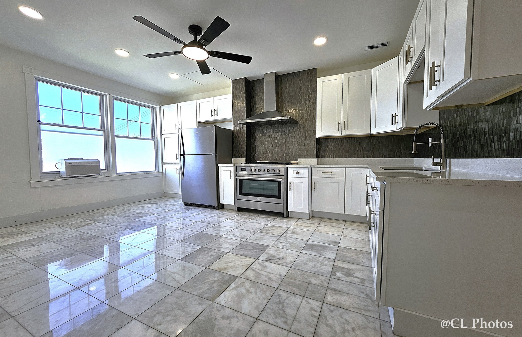 2924 West 38th Place, Unit 2 Chicago, IL 60632 - Photo 7 of 21