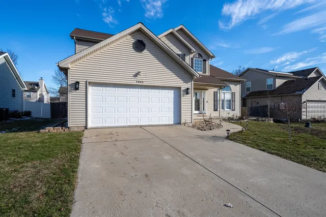 $395,000 | 1504 Estate Drive, Normal, IL 61761