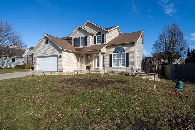 $395,000 | 1504 Estate Drive, Normal, IL 61761