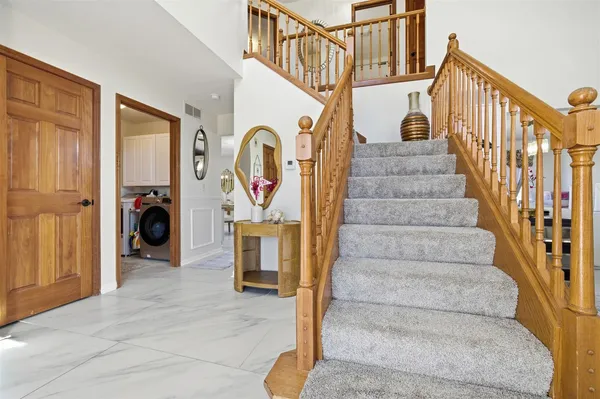 $379,900 | 1504 Estate Drive, Normal, IL 61761