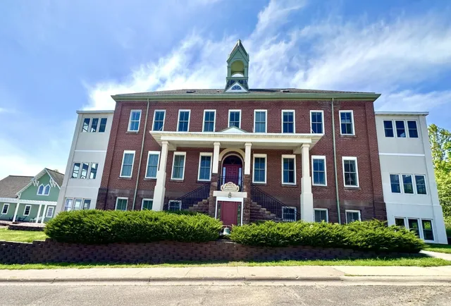 $395,000 | 231 North 1st Street, Unit 302, Bayfield, WI 54814