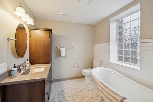 $395,000 | 231 North 1st Street, Unit 302, Bayfield, WI 54814