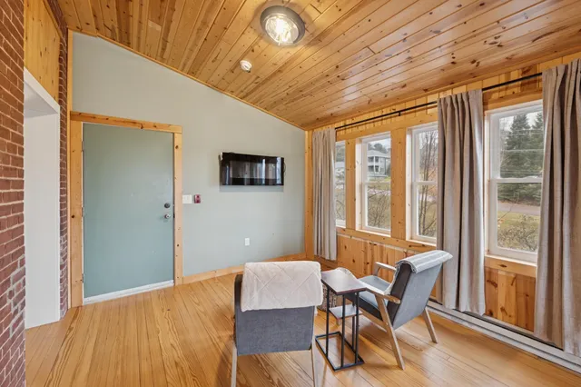 $395,000 | 231 North 1st Street, Unit 302, Bayfield, WI 54814