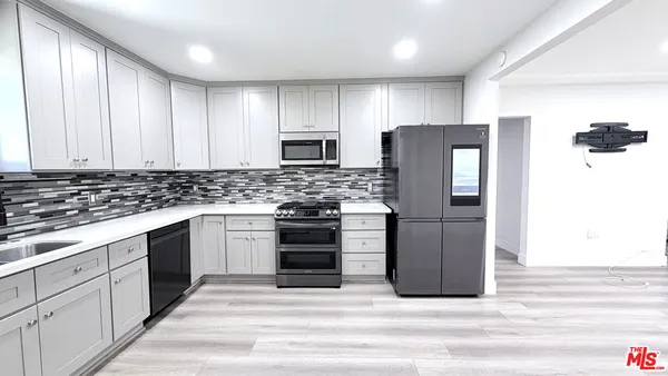 $4,300 | 11836 Rialto Street, Sun Valley, CA 91352