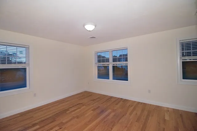 $3,100 | 5 West Chapel Street, Unit 5, Abington, MA 02351