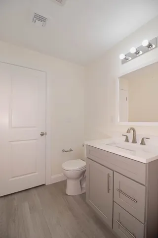 $3,100 | 5 West Chapel Street, Unit 5, Abington, MA 02351