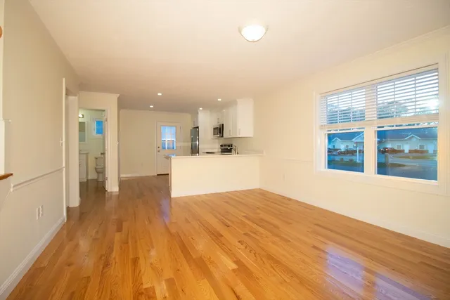 $3,100 | 5 West Chapel Street, Unit 5, Abington, MA 02351