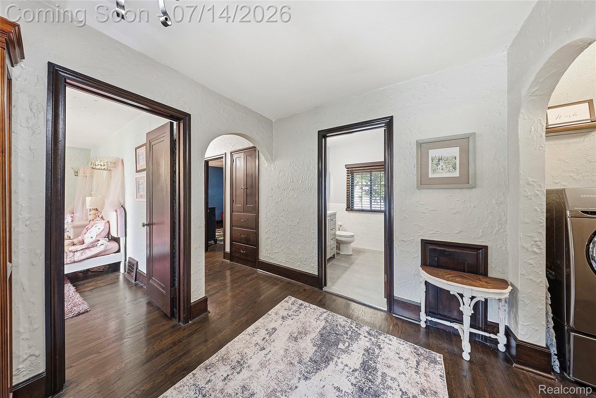 18460 Meridian Road Grosse Ile, MI 48138 - Photo 25 of 50 DSC09773.JPG