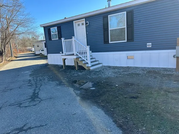 a view of backyard of house