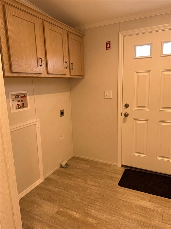 200 North Street Danvers, MA 01923 - Photo 15 of 16 a bathroom with a sink