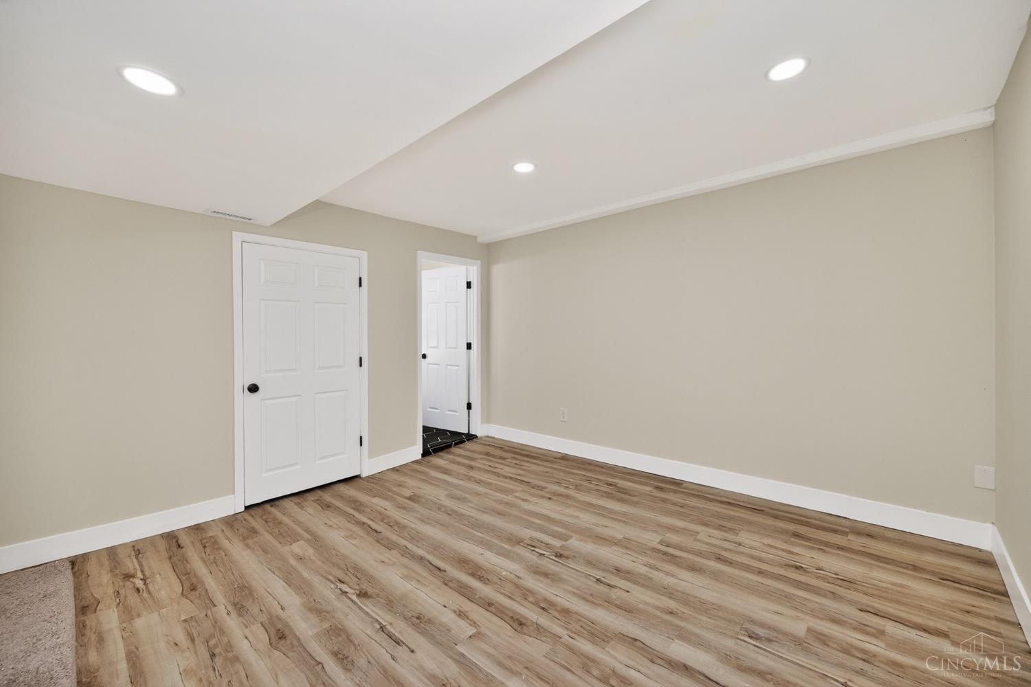 2029 Innes Avenue Cincinnati, OH 45224 - Photo 29 of 45